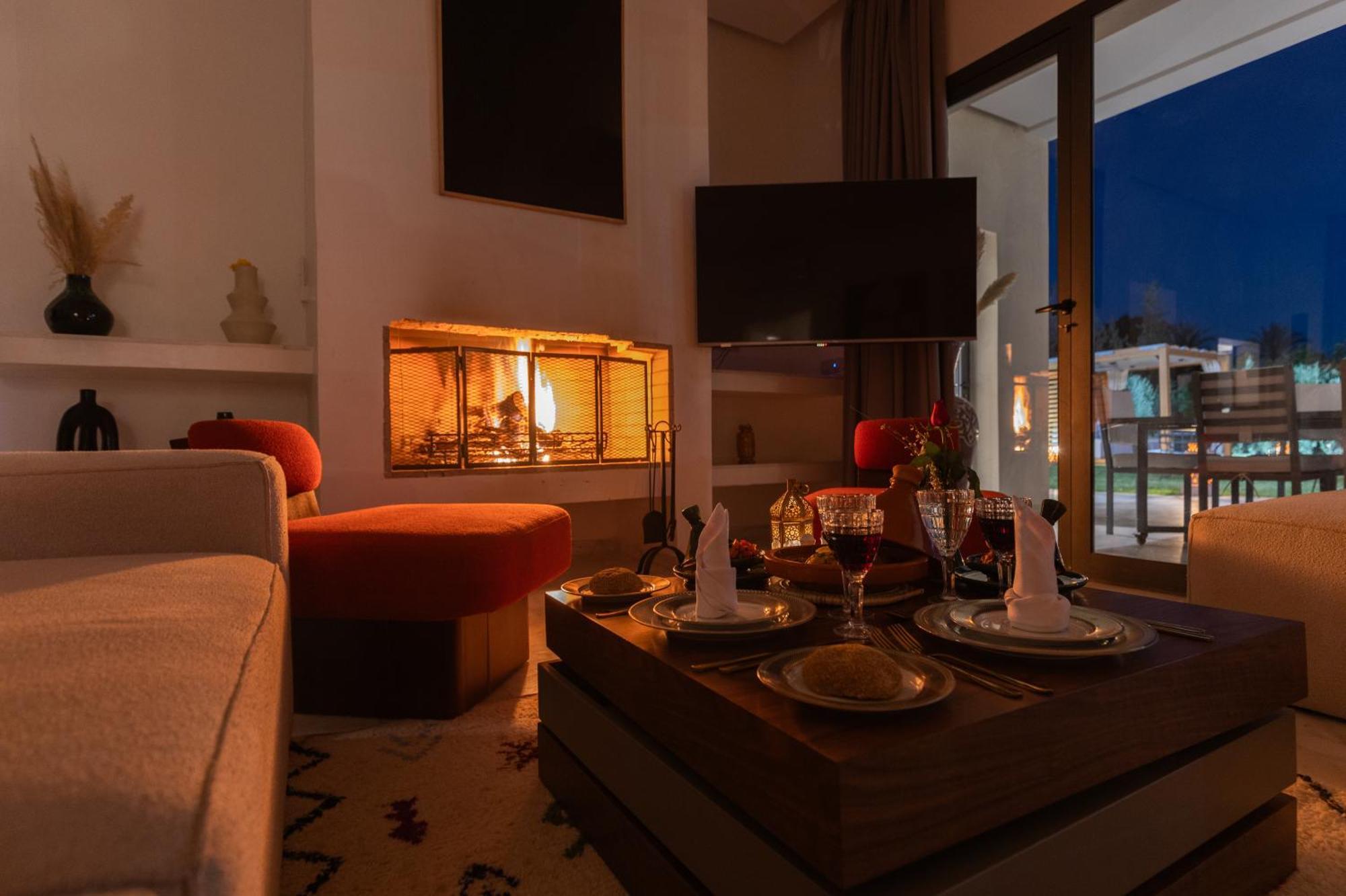 Les Roses By La Siredrah Hotell Ait Bou Zguia Eksteriør bilde
