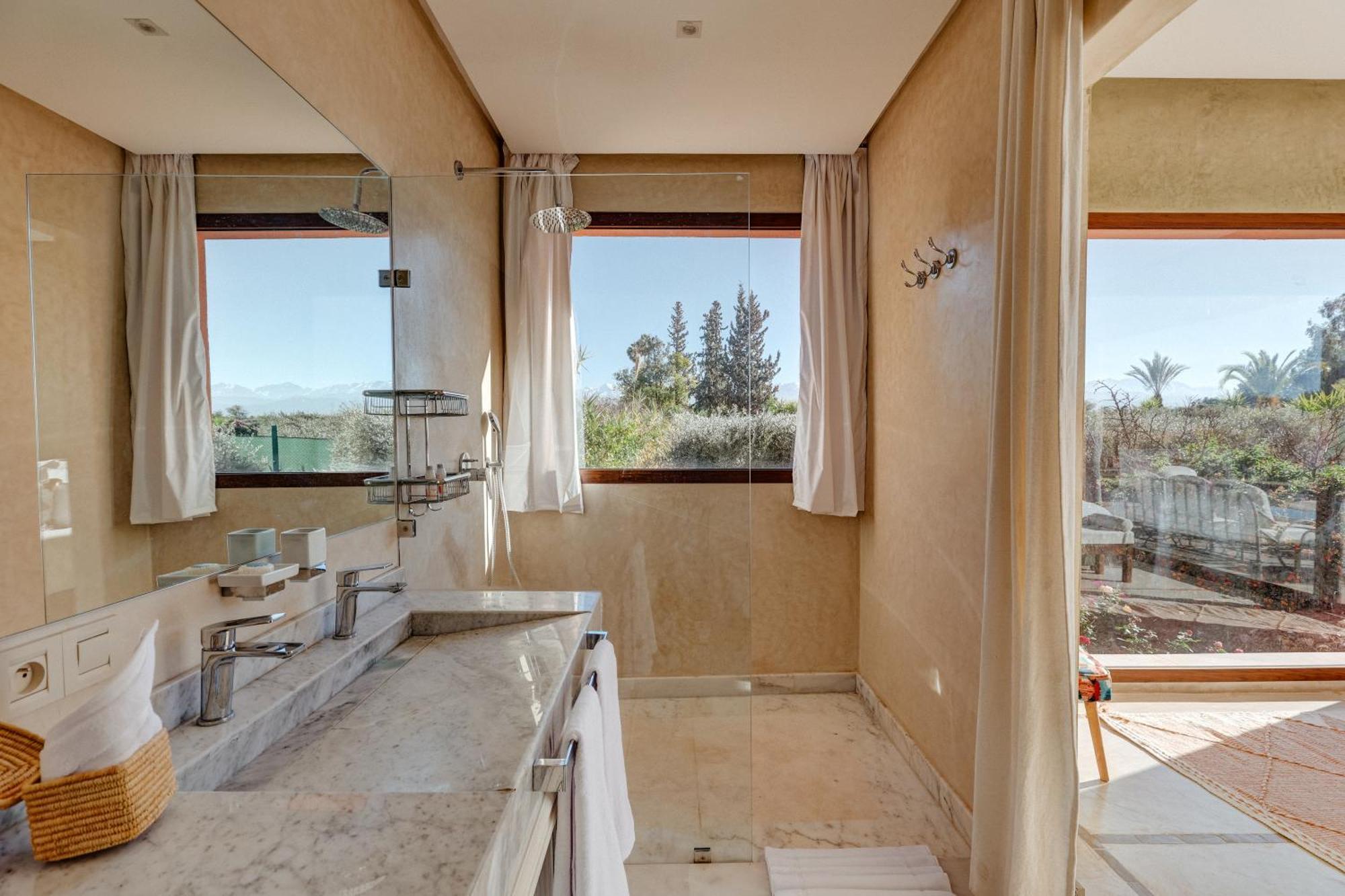 Les Roses By La Siredrah Hotell Ait Bou Zguia Eksteriør bilde